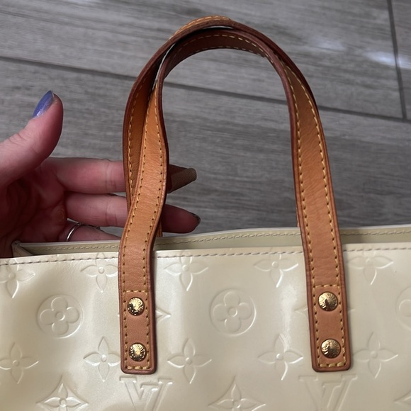 Louis Vuitton Small Vernis Cream Tote EUC - Picture 12 of 13
